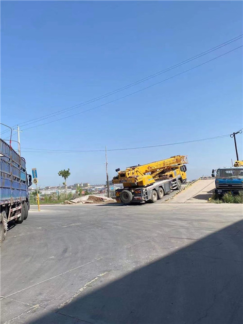 郧阳区25吨吊车的租赁价格大概是多少？