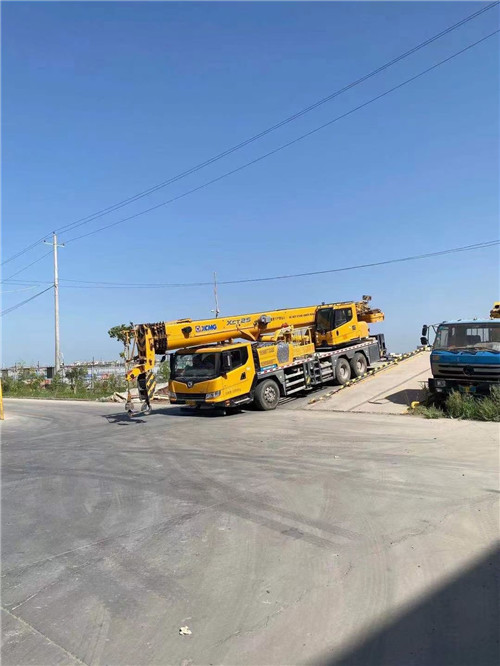 郧阳区吊车作业时，可能会产生哪些额外收费项目？