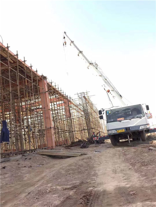 郧阳区吊车作业的安全注意事项有哪些？